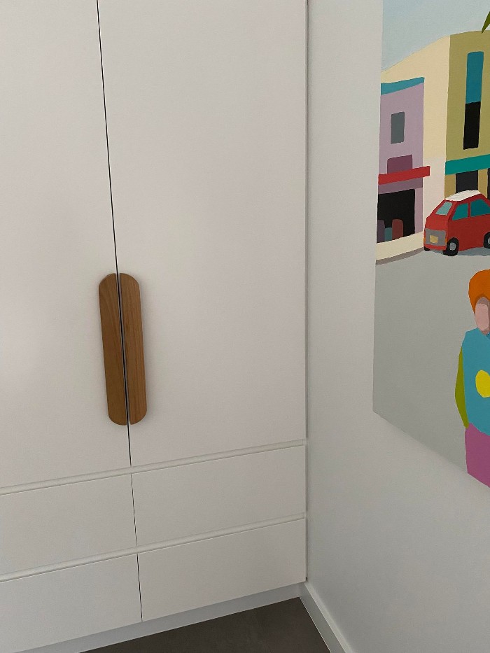 Long Wooden Handle for a classic wonderful look